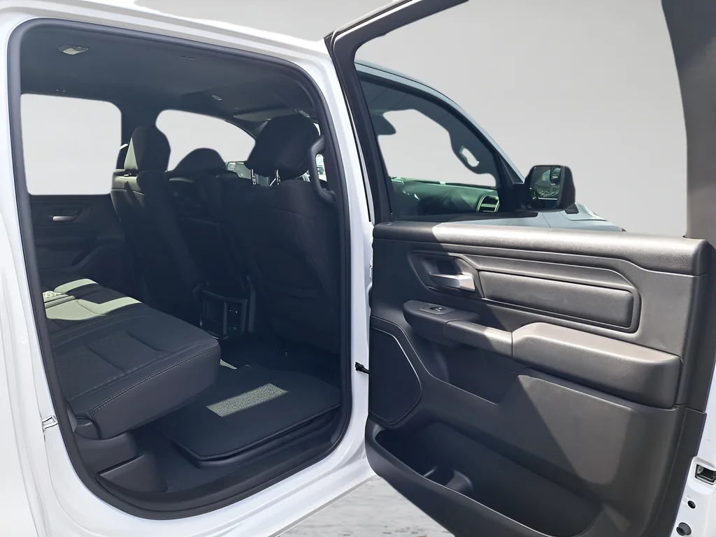 New 2026 Bright White Clearcoat RAM Express image 25