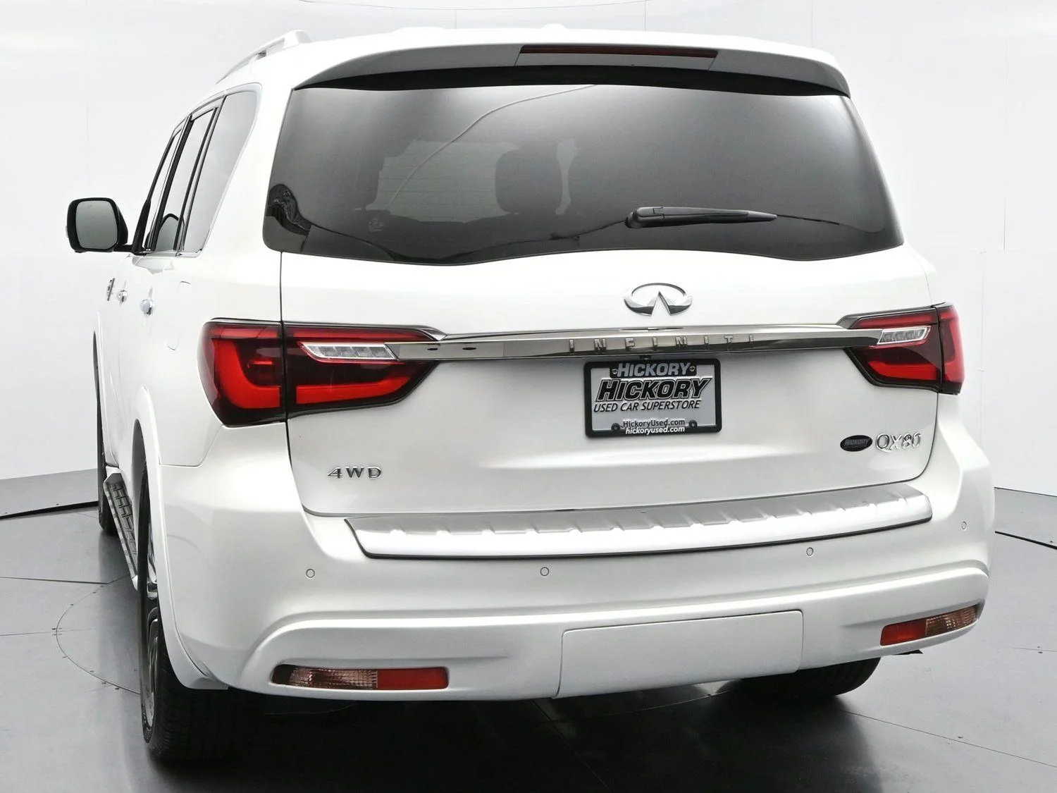 Used 2023 Moonstone White INFINITI PREMIUM SELECT image 6