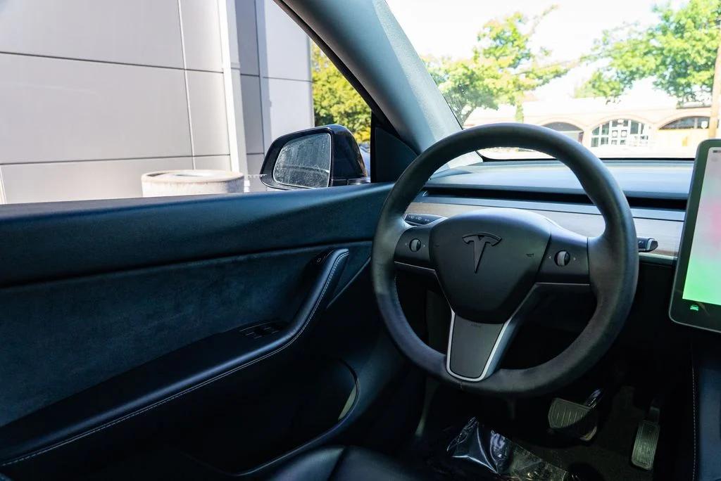 Used 2022 Black Tesla Long Range image 11