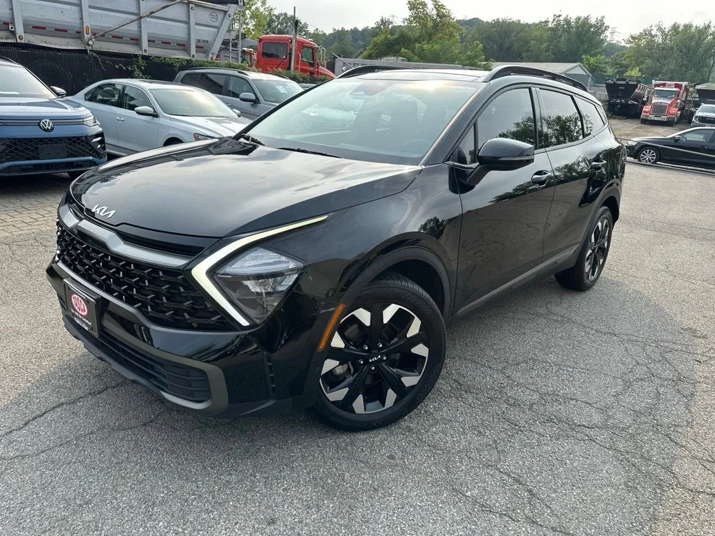 Used 2023 Black Kia X-Line image 1