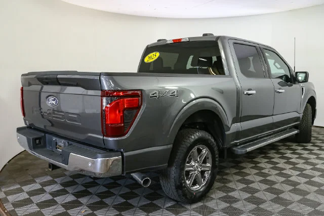 Used 2025 Gray Ford XLT image 12