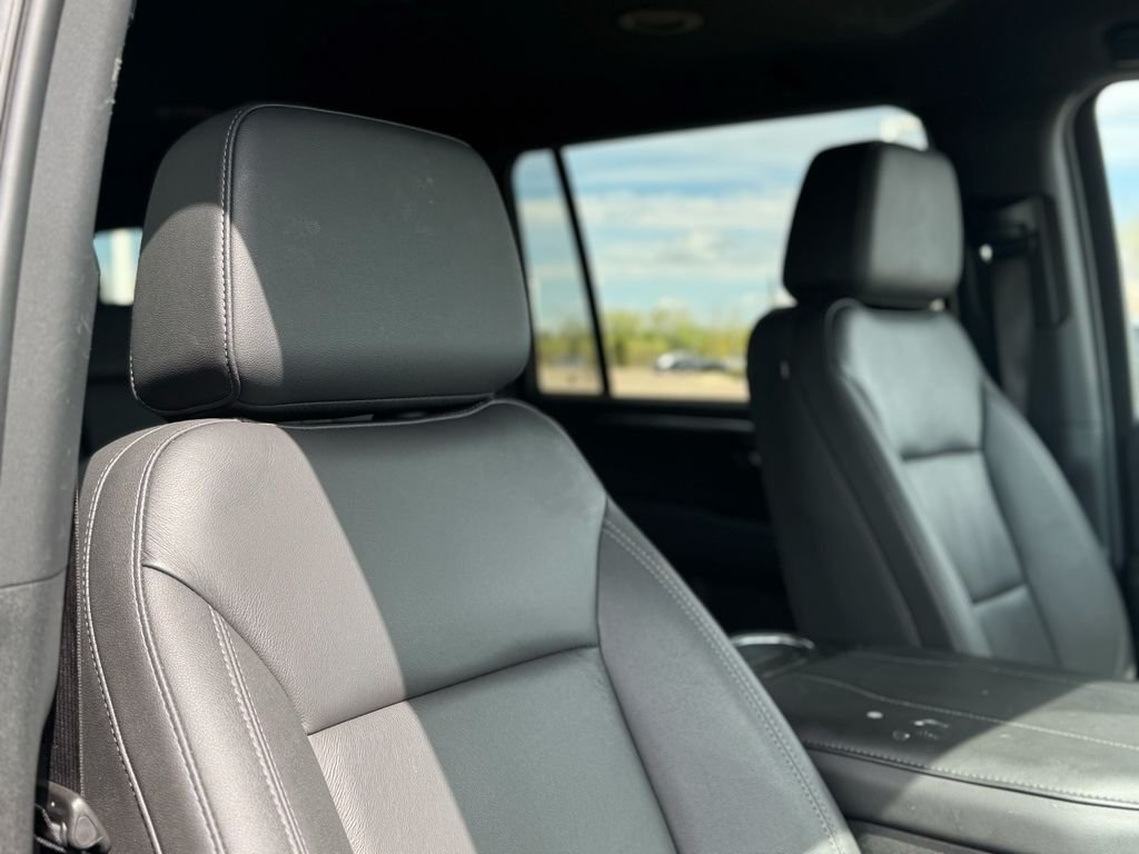 2025 Chevrolet Suburban Z71 - Photo 21