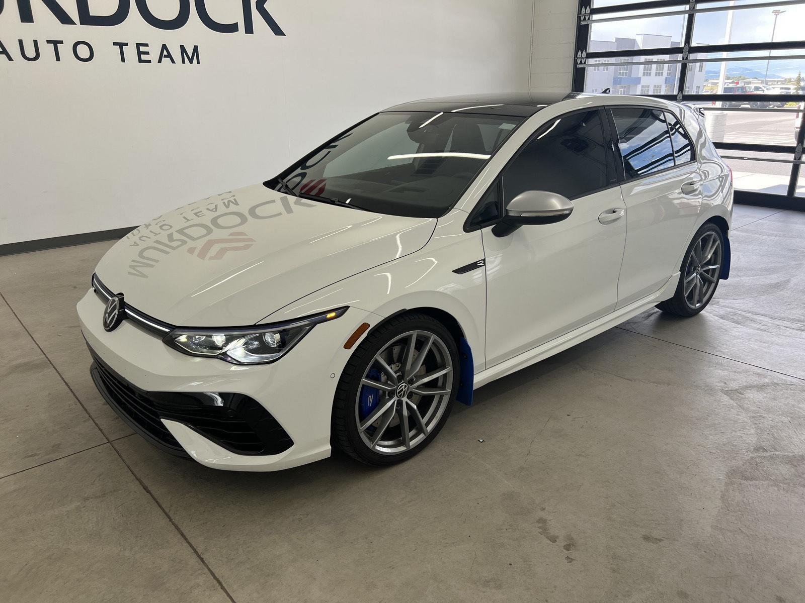 Used 2024 Pure White Volkswagen 2.0T DSG image 7