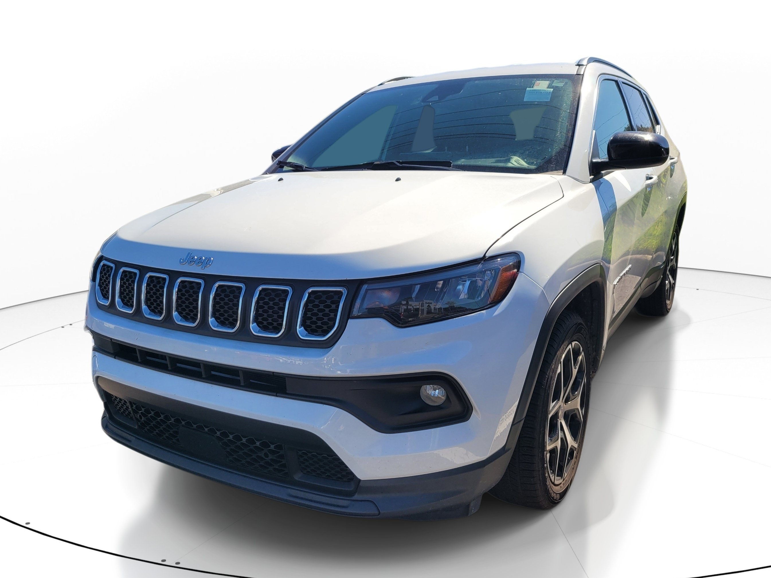 Used 2024 Bright White Clearcoat Jeep Latitude image 3