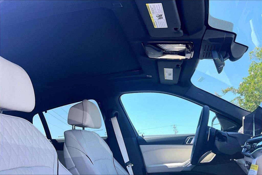 New 2027 White BMW xDrive40i image 22
