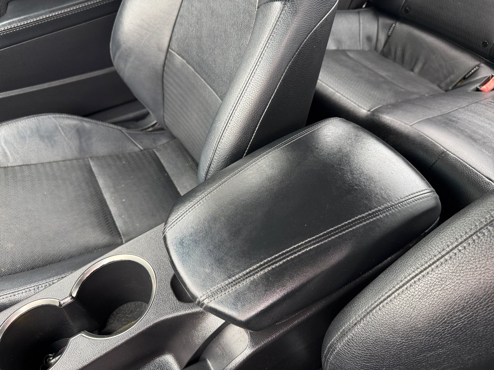 Used 2016 Empire State Gray Hyundai 3.8 Ultimate image 14