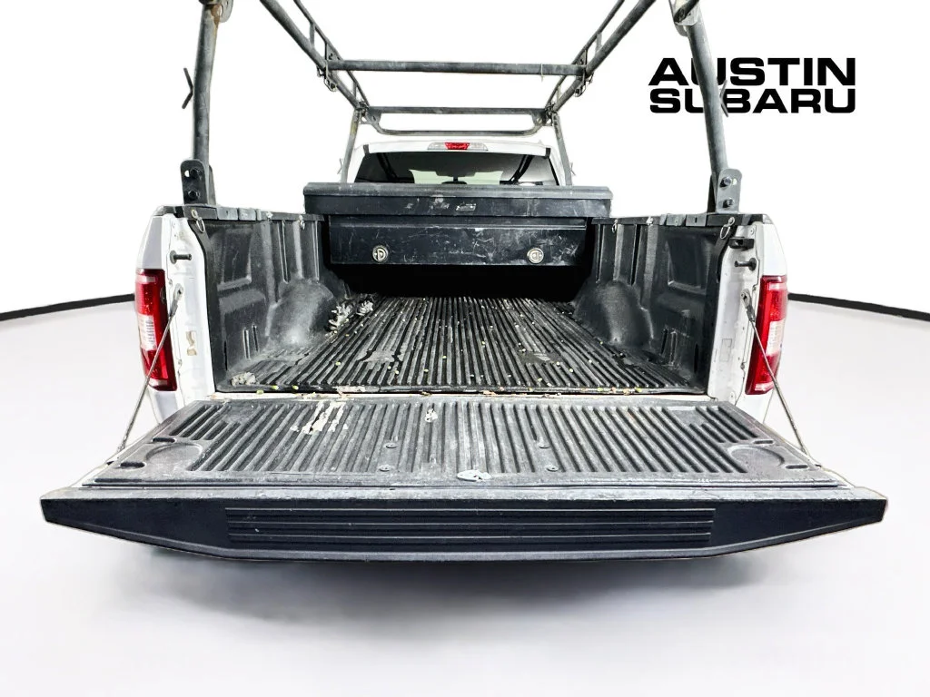 Used 2019 White Ford XL image 26