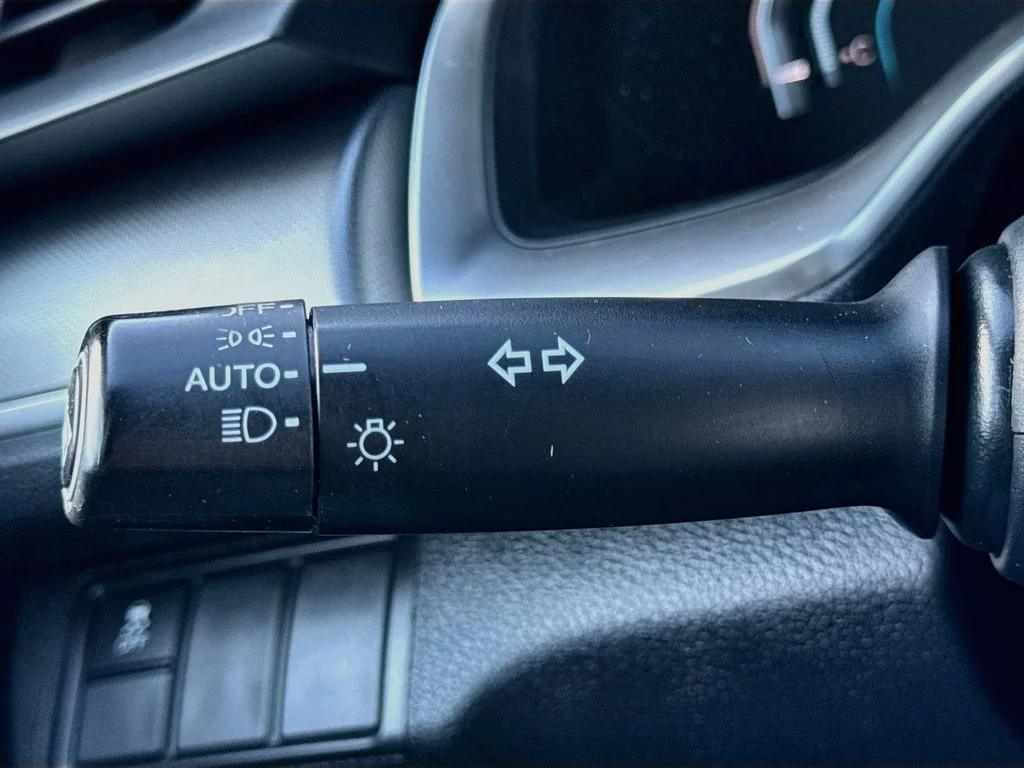 Used 2018 Blue Honda EX image 12