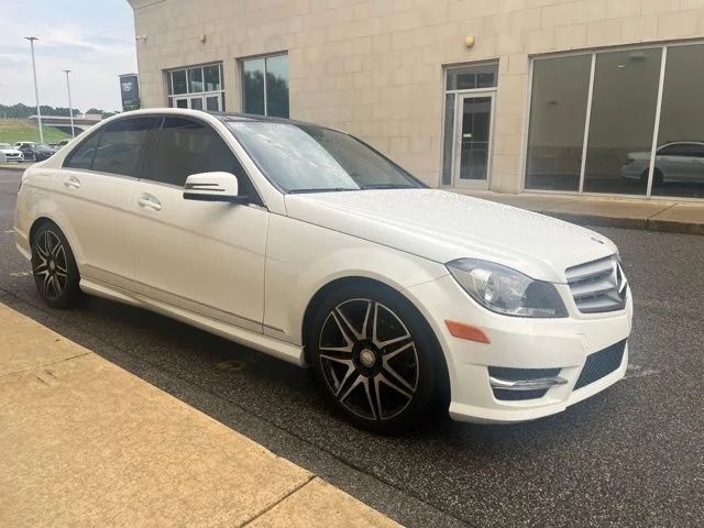 Used 2013 Polar White Mercedes-Benz C 250 image 3