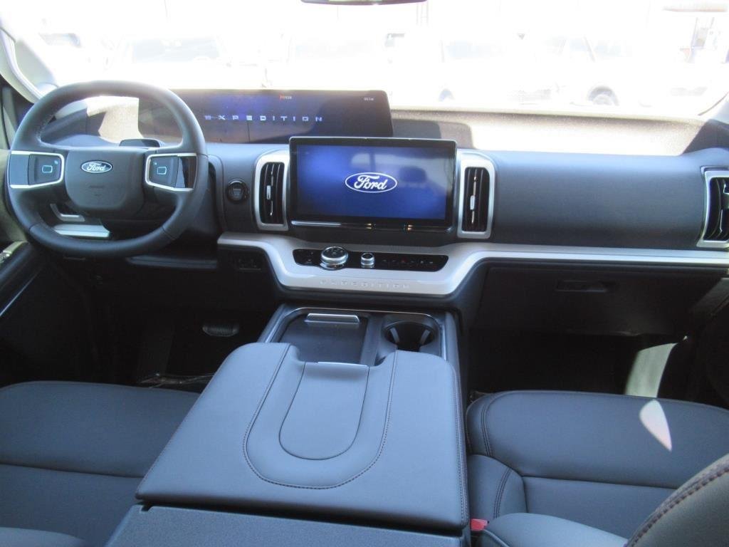 2025 Ford Expedition MAX Active - Photo 11