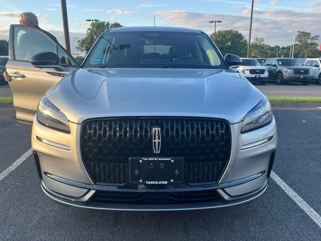Used 2023 Silver Lincoln Standard image 2