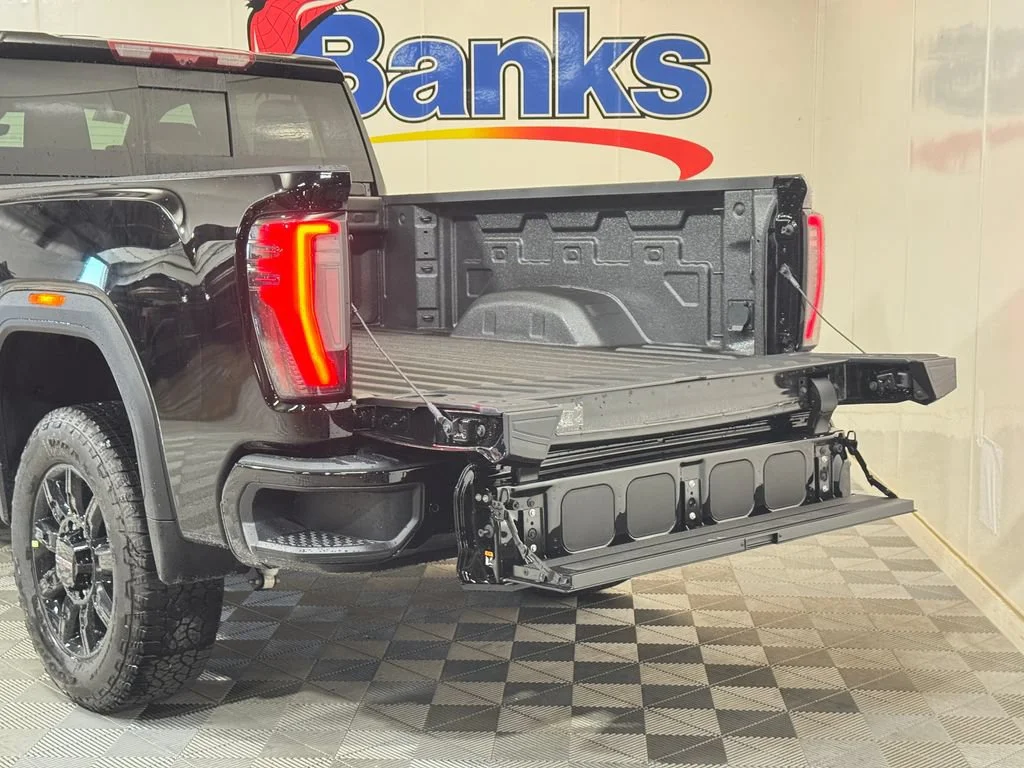 2026 GMC Sierra 2500HD AT4 - Photo 8