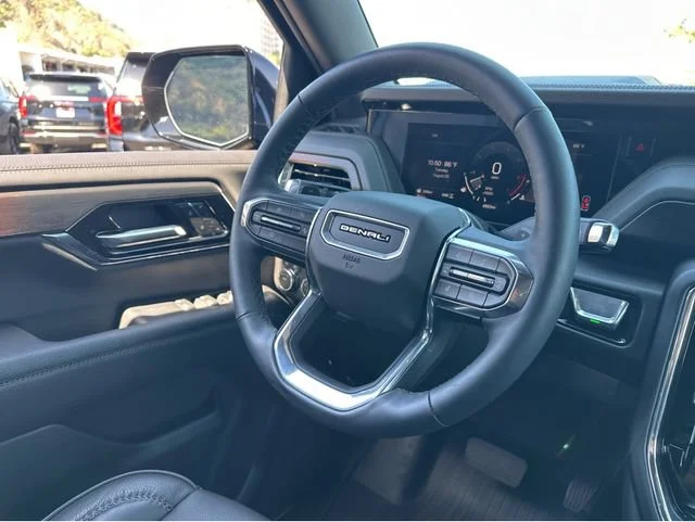 2026 GMC Yukon Denali - Photo 6