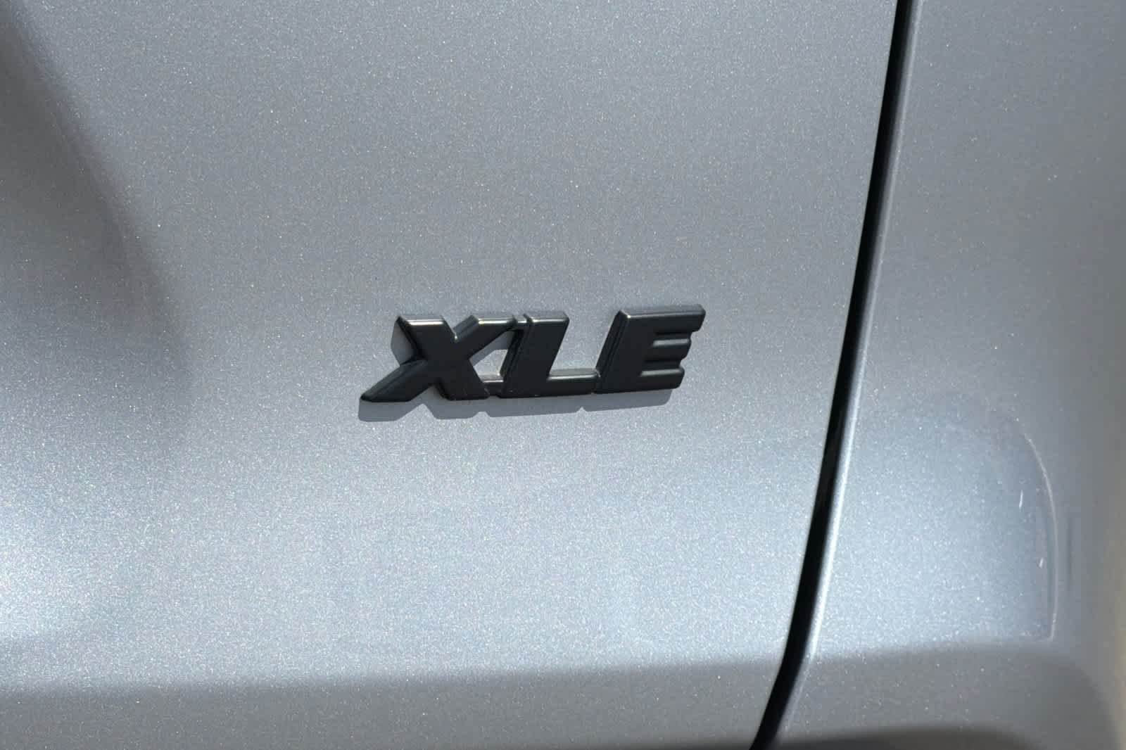 Used 2023 Silver Sky Metallic Toyota XLE Premium image 32