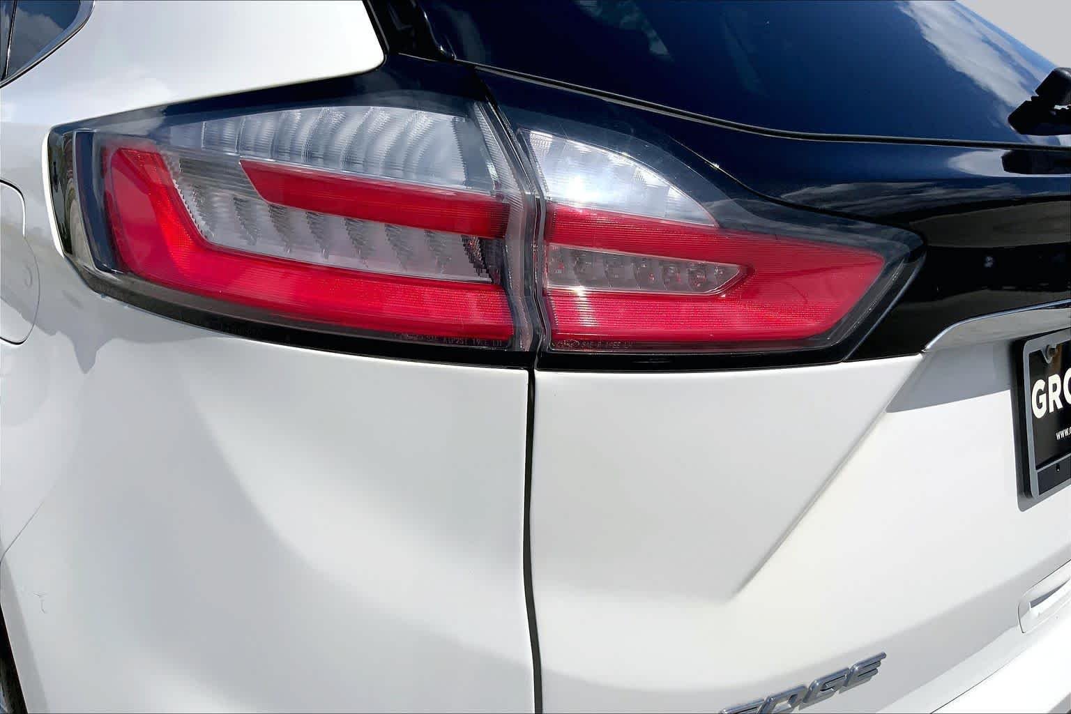 Used 2020 Star White Metallic Tri-Coat Ford SEL image 28