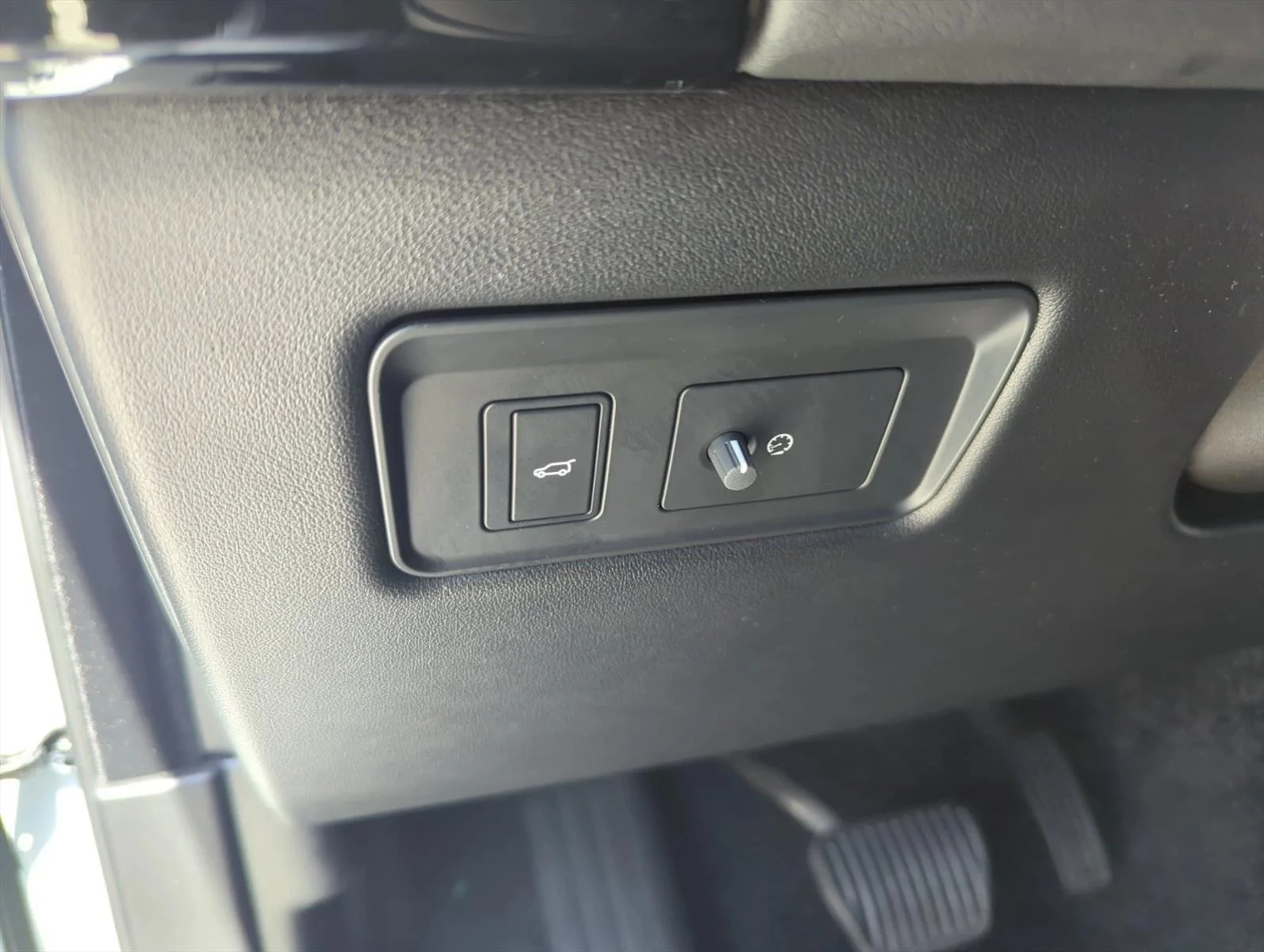 Used 2020 Narvik Black [Blac Land Rover  image 26