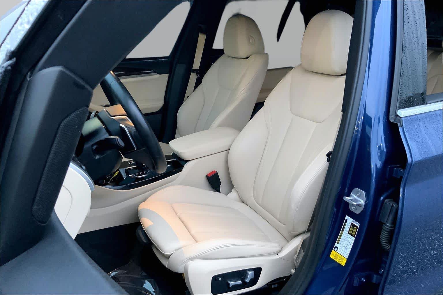 Used 2020 Phytonic Blue Metallic BMW sDrive30i image 8