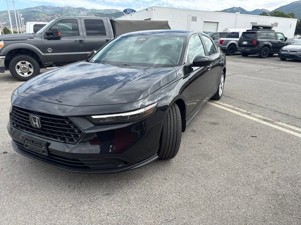 Used 2025 Black Honda LX image 14