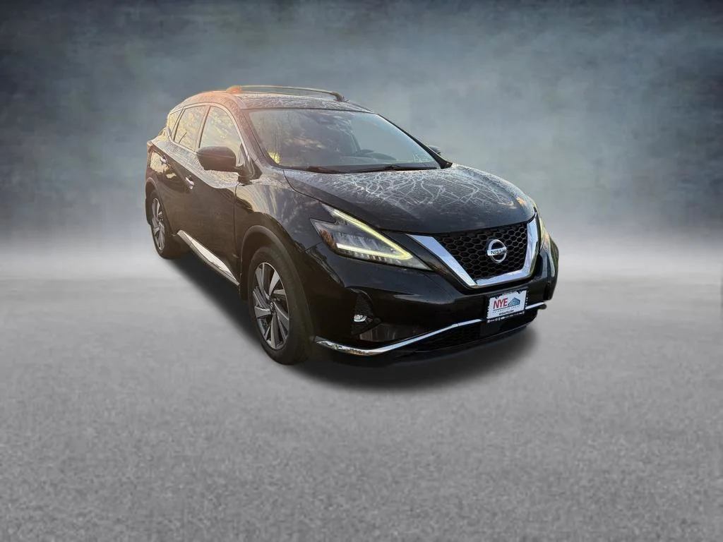 Used 2019 Black Nissan SL image 8