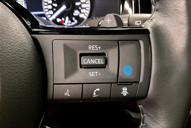 Used 2024 Scarlet Ember Nissan SL image 28