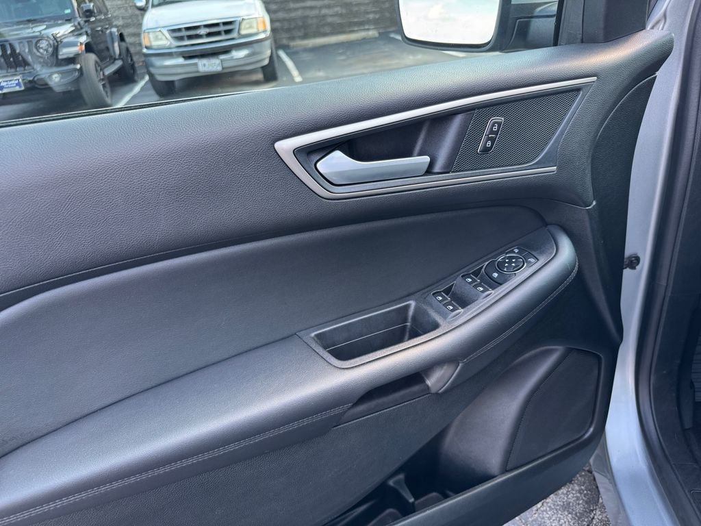 Used 2024 Silver Metallic Ford SEL image 21