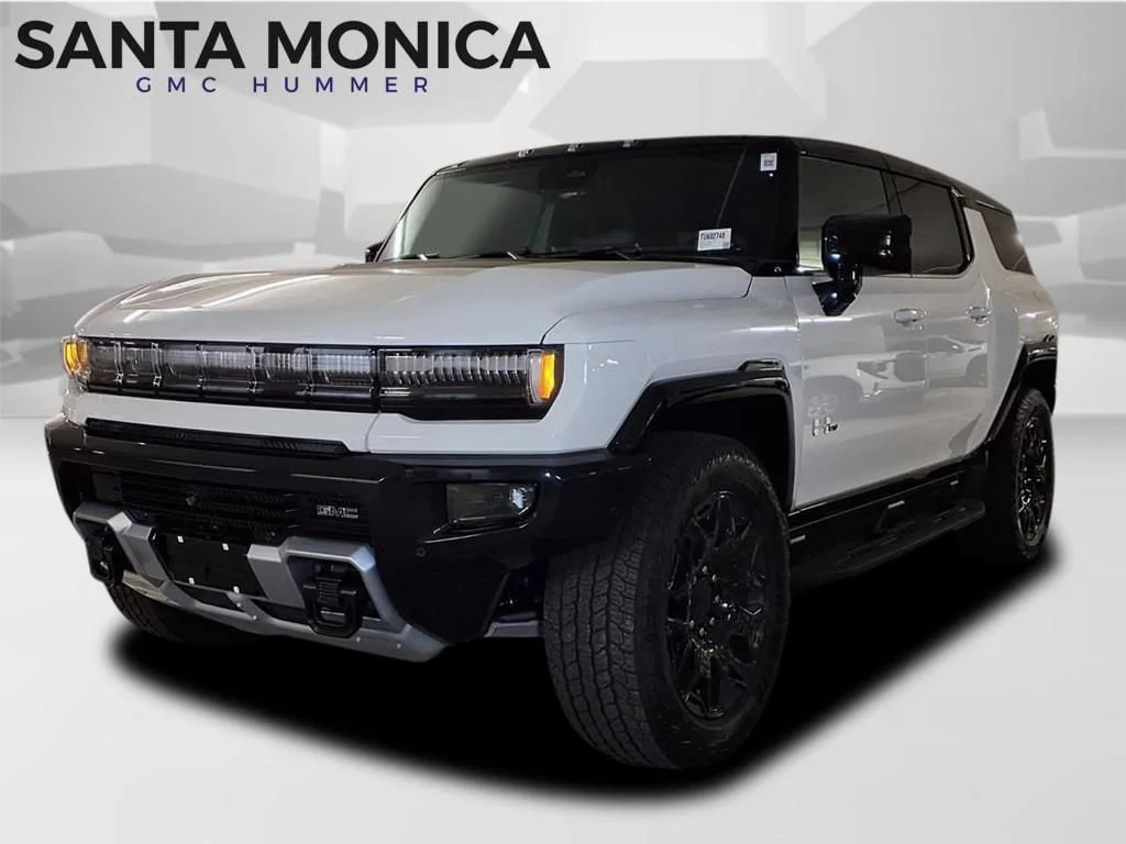 2026 GMC Hummer EV 2X SUV's photo