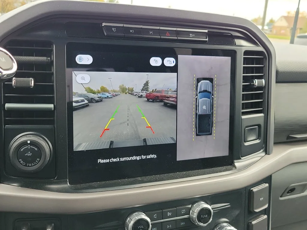 Used 2024 Avalanche Ford XLT image 18