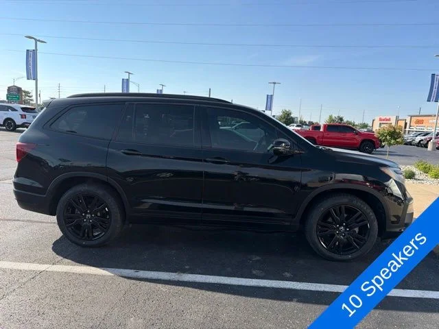 Used 2020 Black Honda Black Edition image 4
