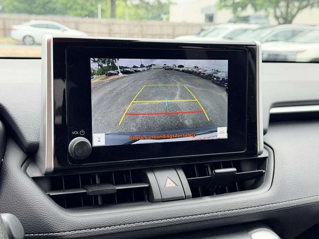 Used 2025 Silver Toyota XLE image 20