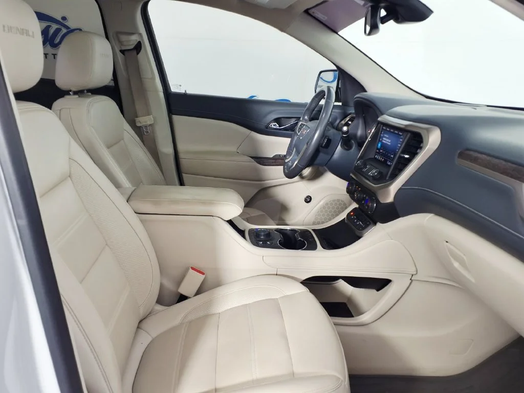 Used 2020 White GMC Denali image 10