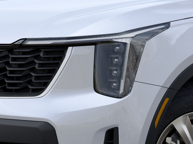 New 2026 Glacial White Pearl Kia LX image 10