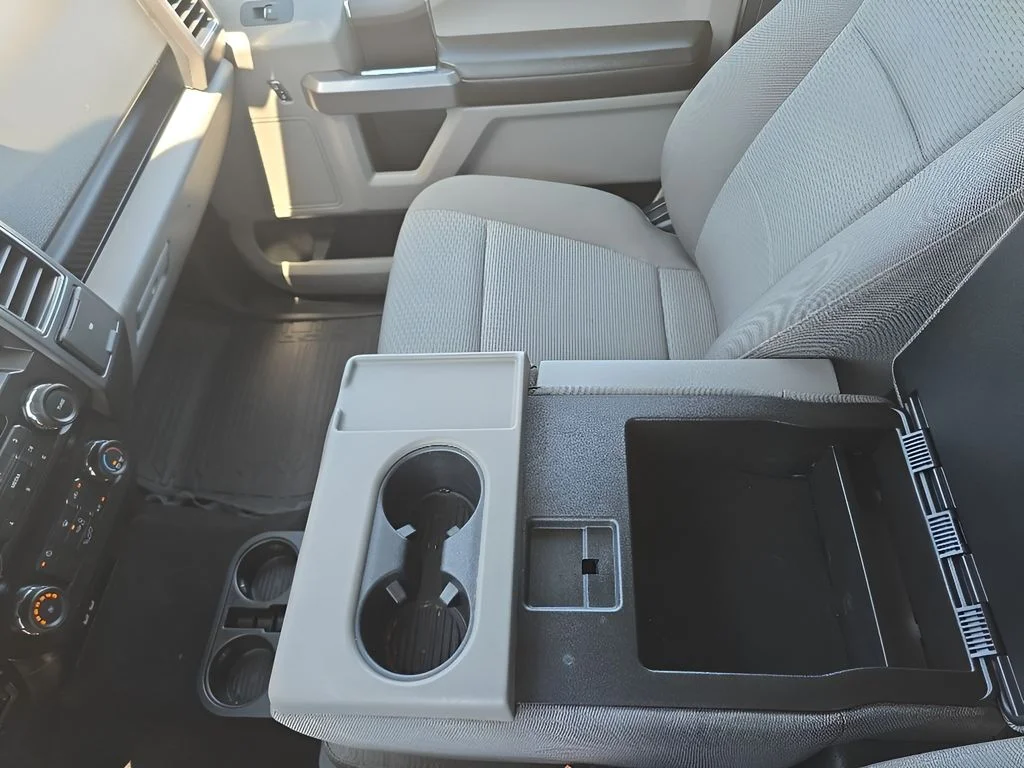 Used 2019 Silver Ford  image 28
