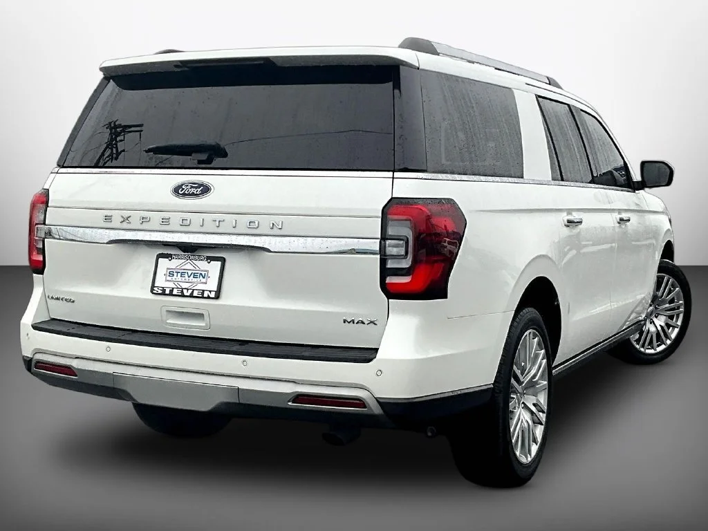 Used 2024 White Ford Limited image 5