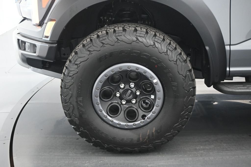 New 2026 Carbonized Gray Metallic Ford Raptor image 25