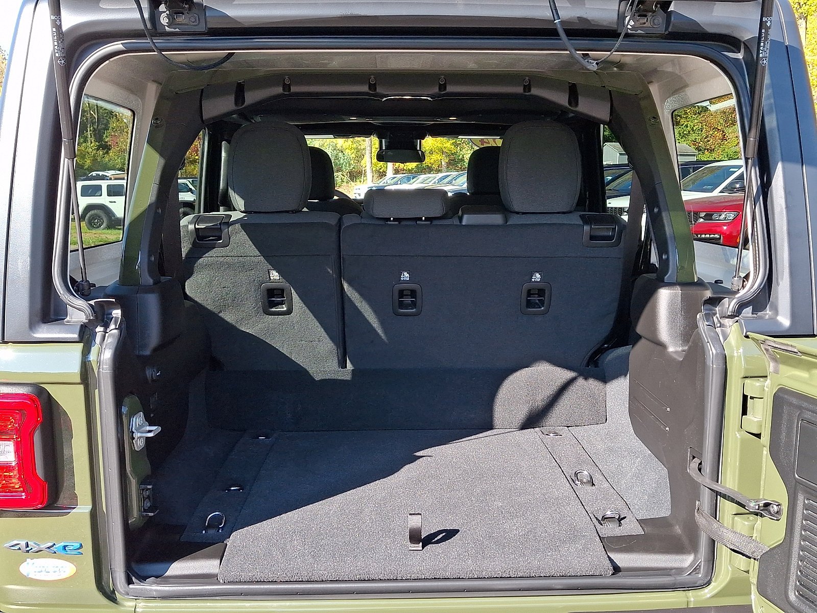 Used 2024 Sarge Green Clearcoat Jeep Sport S image 28