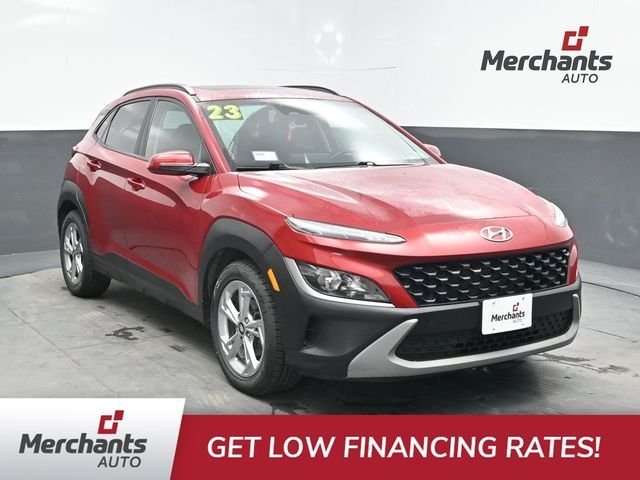 Used 2023 Red Hyundai SEL image 1