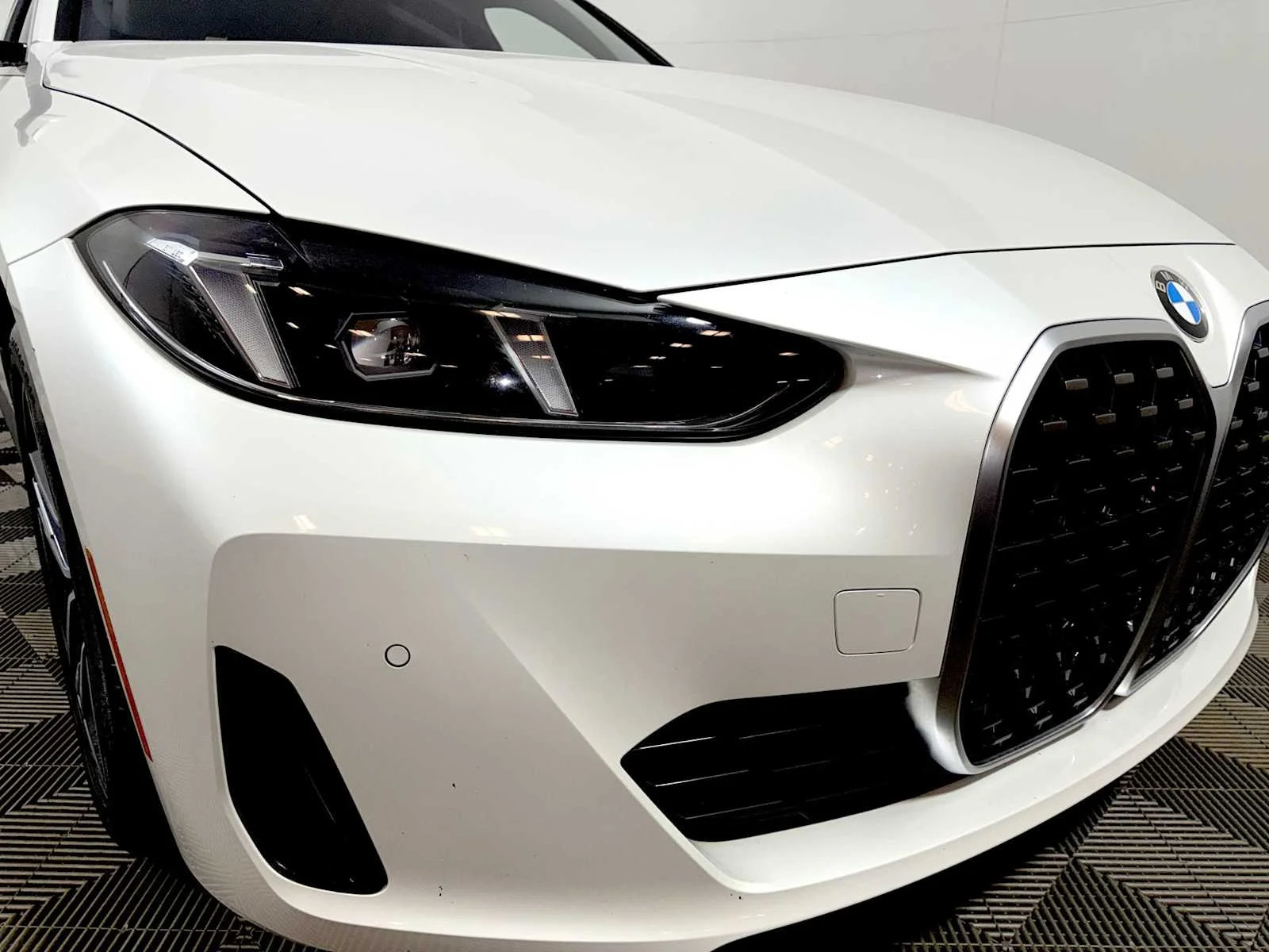2025 BMW 4 Series 430i - Photo 25