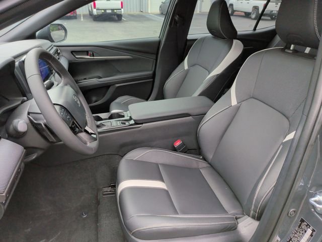 Certified Used 2025  Toyota SE image 15