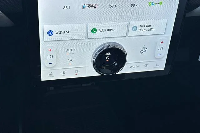 New 2026 Glacier Gray Metallic Tri-coat Ford Premium image 42