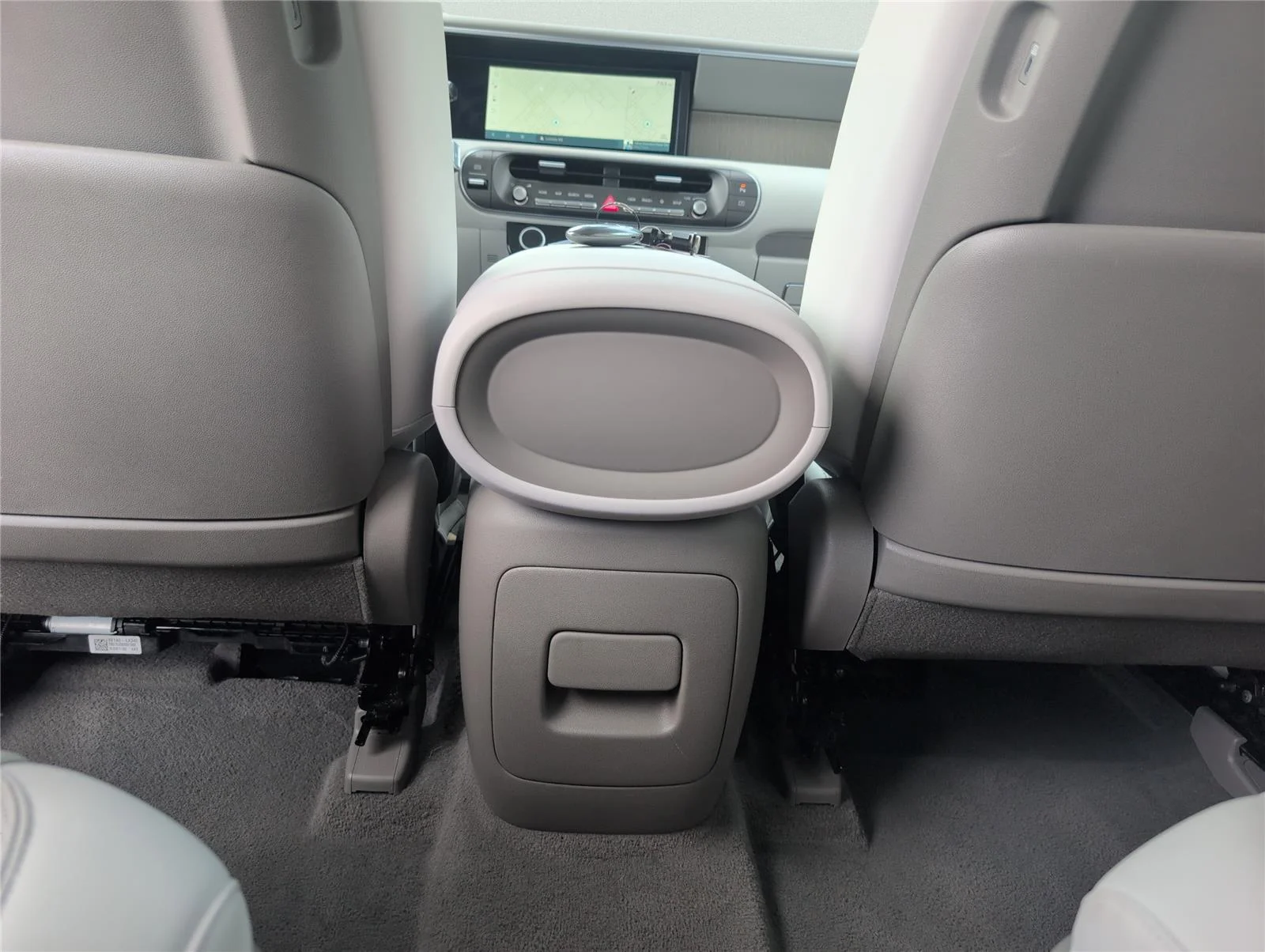 Used 2026 Titan Green Hyundai SEL 7P image 34