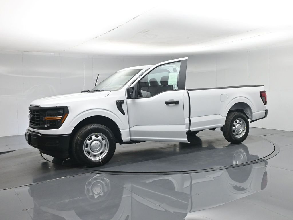 New 2026 Oxford White Ford XL image 4