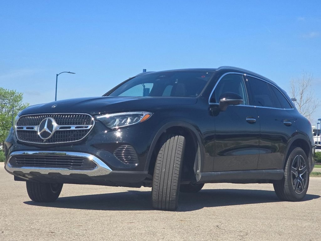 Certified Used 2026 Black Mercedes-Benz GLC 300 image 13