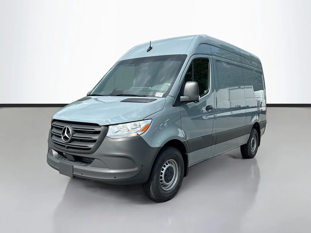 New 2026  Mercedes-Benz Cargo 144 WB image 7