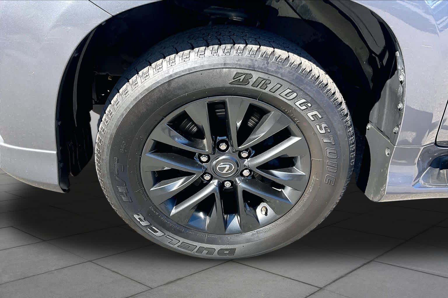 Used 2023 Nebula Gray Pearl Lexus Premium image 11