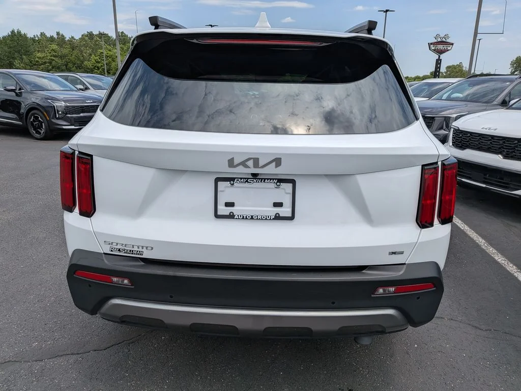 Certified Used 2023 White Kia X-Line SX Prestige image 6