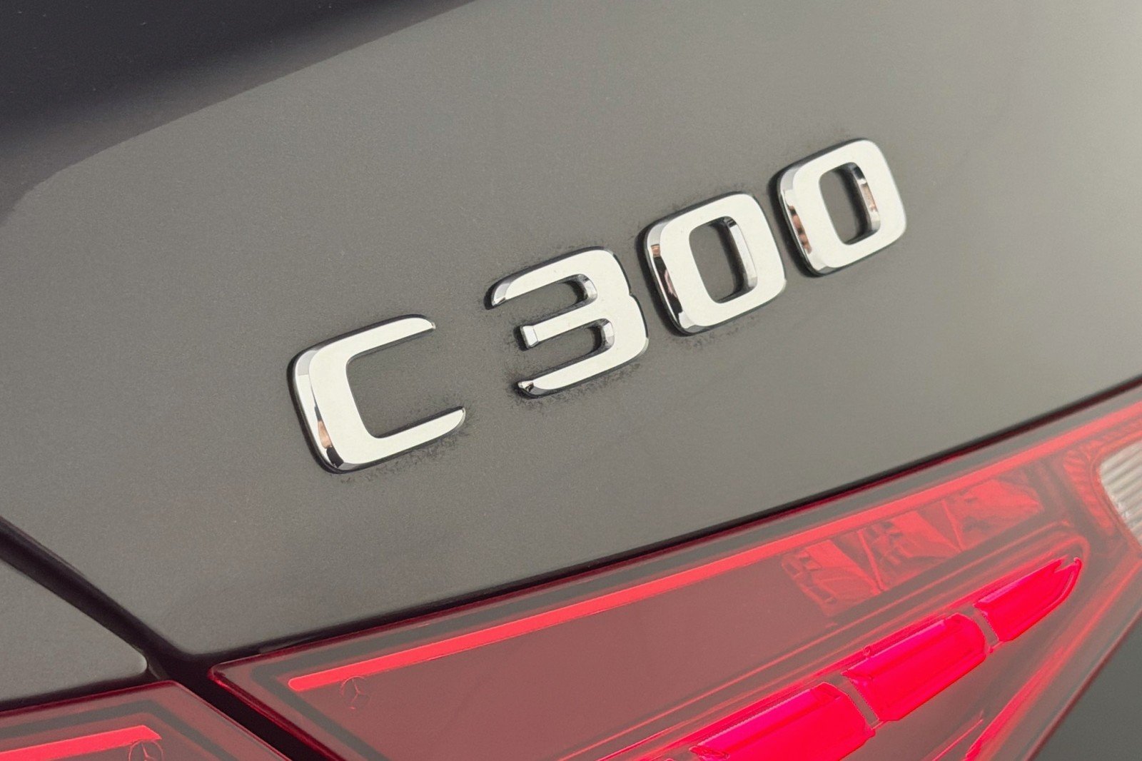 Used 2022 Graphite Grey Metallic Mercedes-Benz C 300 image 8