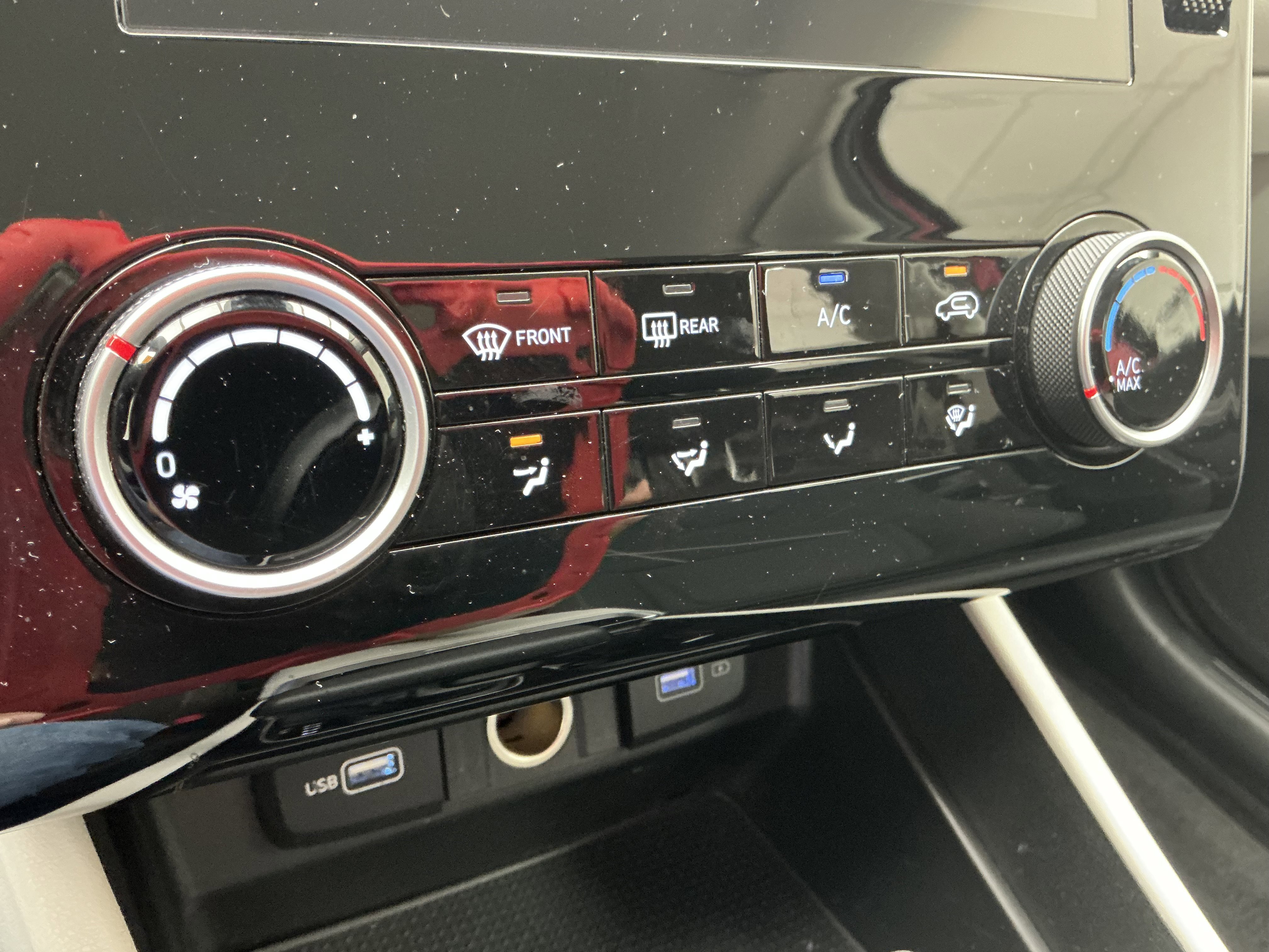 2023 Hyundai Tucson SE - Photo 12