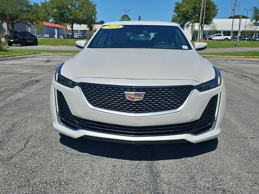 Used 2020 CRYSTAL WHITE TRICOAT Cadillac Premium Luxury image 3