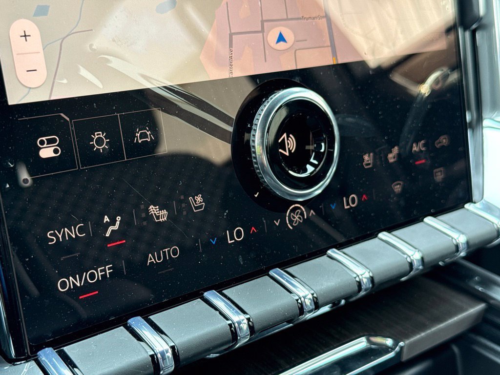 2026 GMC Acadia Denali - Photo 31