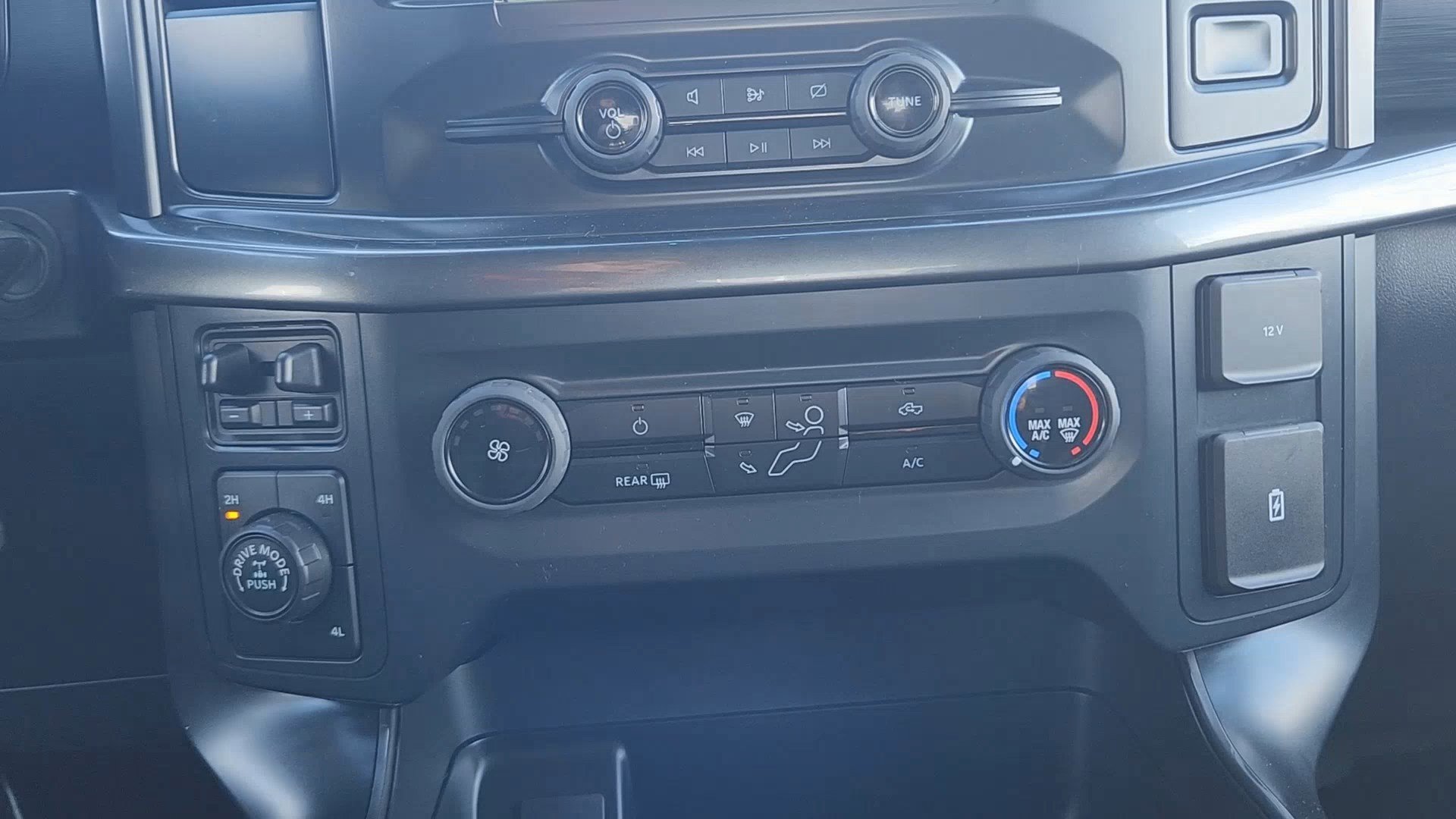 2022 Ford F-150 Tremor - Photo 16